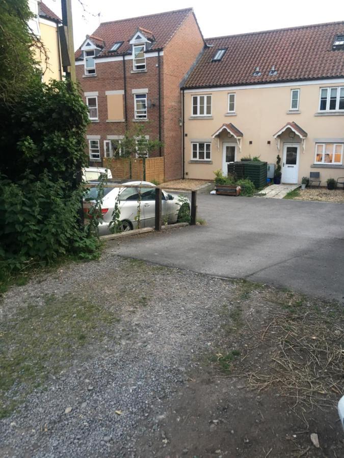 Comfortable Rooms With Live In Host, Walking Distance To The High St & More Glastonbury Zewnętrze zdjęcie